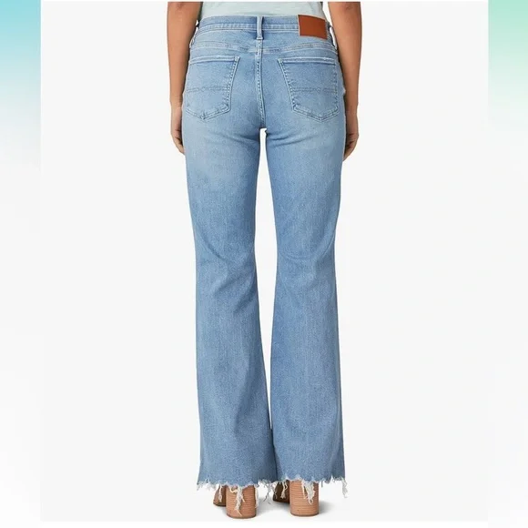 NWOT Lucky Brand Mid Rise Sweet Flare Jean - Picture 2 of 5